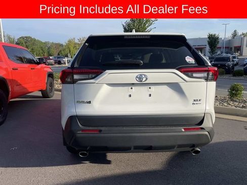 Used 2025 Toyota RAV4 XLE w/ Convenience Package AWD/4WD image 6