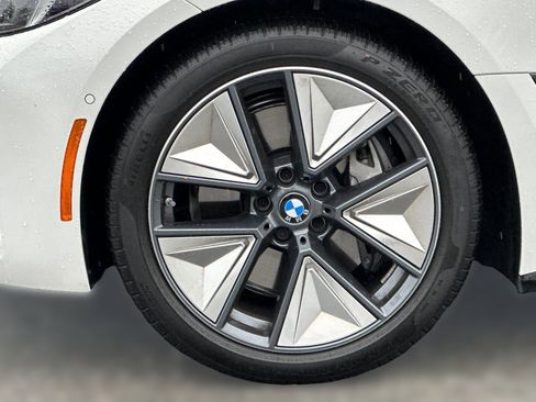 Used 2025 BMW i4 eDrive40 w/ Premium Package image 11
