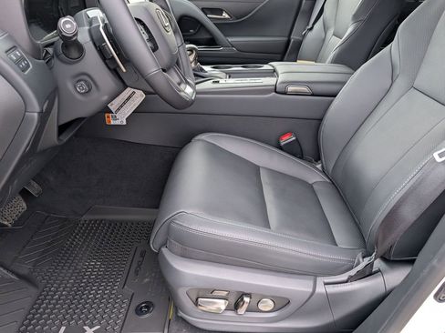 New 2026 Lexus LX 600 4WD w/ Luxury Package image 11