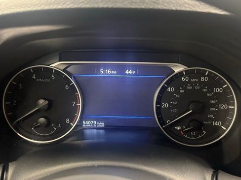 Used 2024 Nissan Altima 2.5 SV image 15