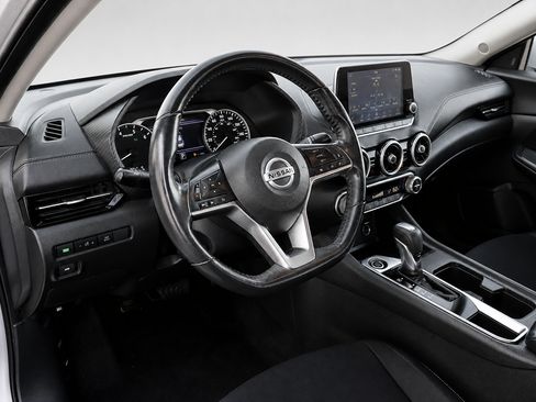 Used 2020 Nissan Sentra SV FWD image 26