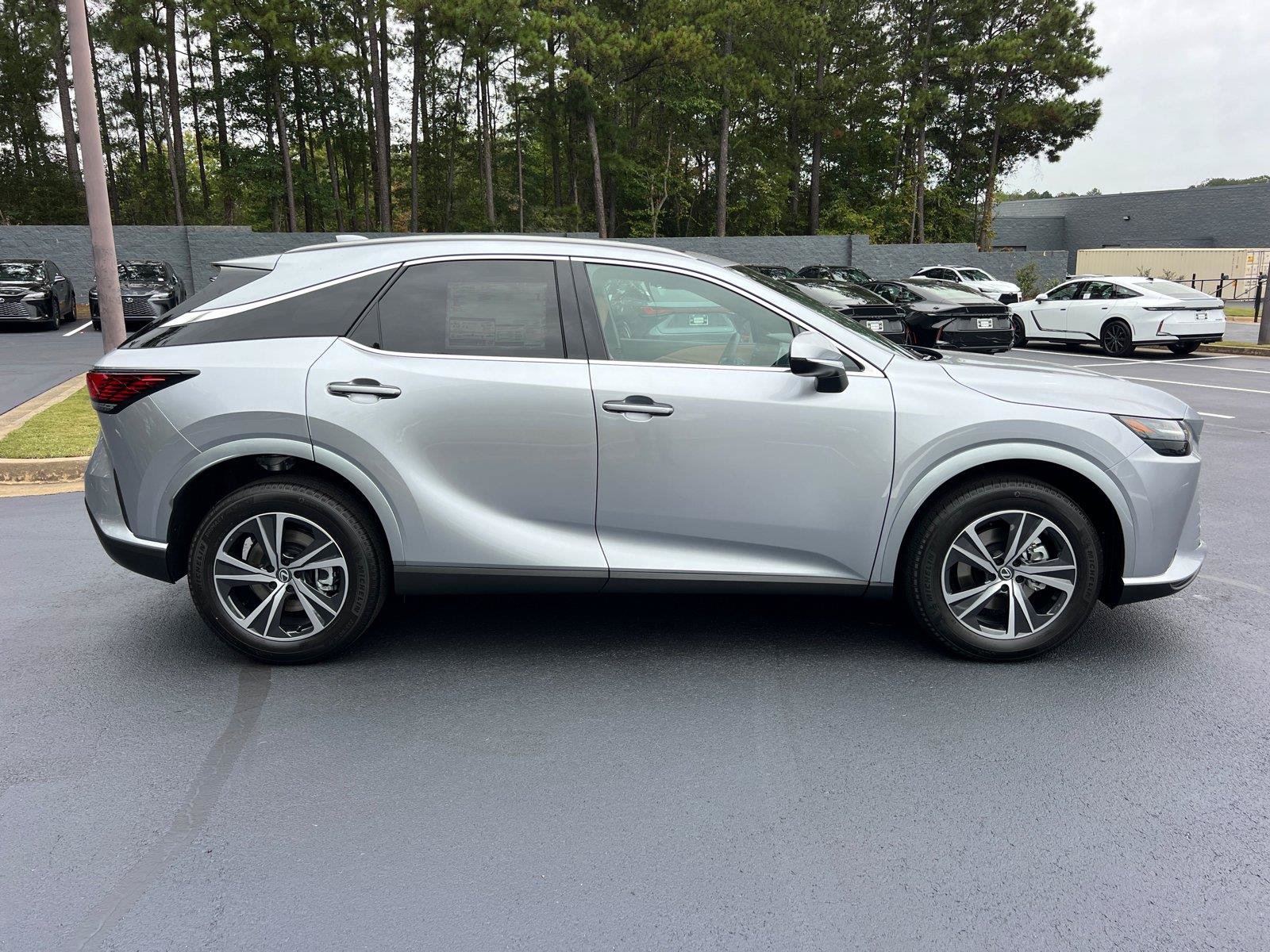 New 2026 Lexus RX 350 FWD image 4