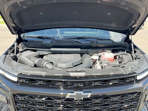 Used 2026 Chevrolet Traverse RS w/ LPO, Floor Liner Package AWD/4WD image 32