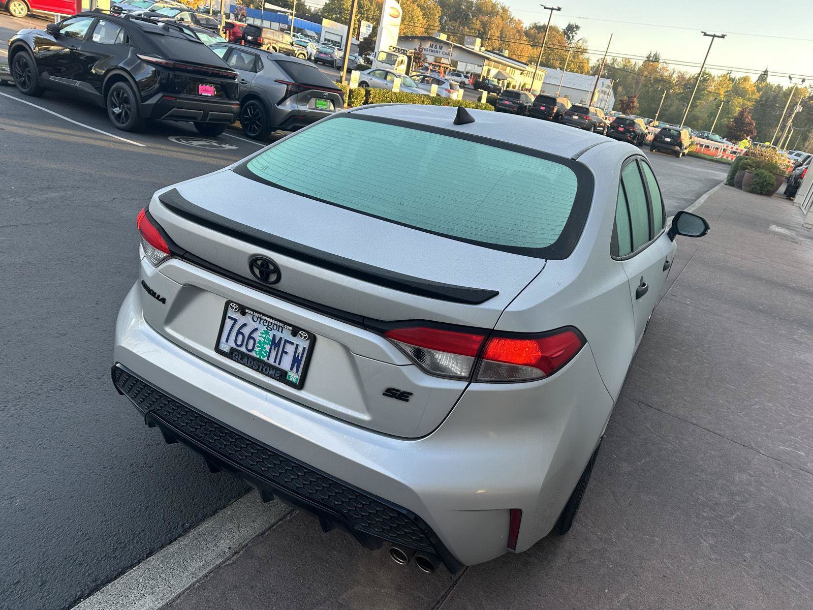 Used 2021 Toyota Corolla SE FWD image 9