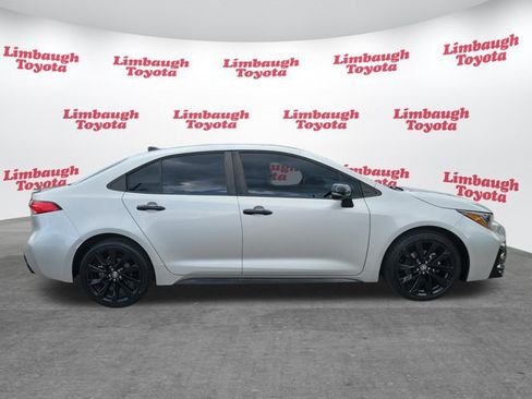 Used 2022 Toyota Corolla SE FWD image 19