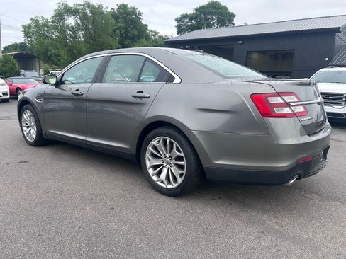 Used 2013 Ford Taurus Limited FWD image 6