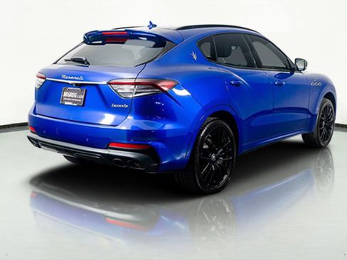 Used 2022 Maserati Levante GT image 12