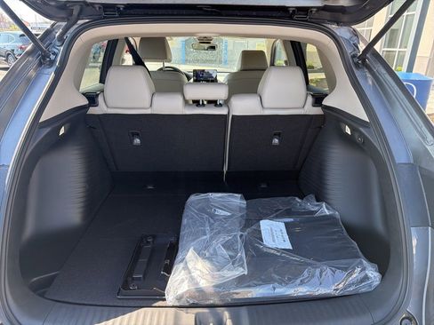 Used 2026 Honda HR-V EX-L image 8