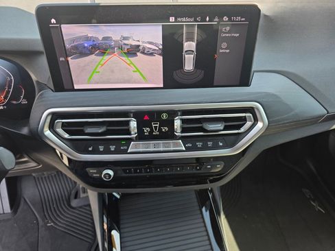 Certified 2024 BMW X3 xDrive30i w/ Premium Package image 24