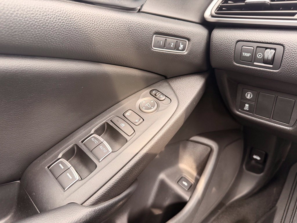 Used 2018 Honda Accord EX-L image 32