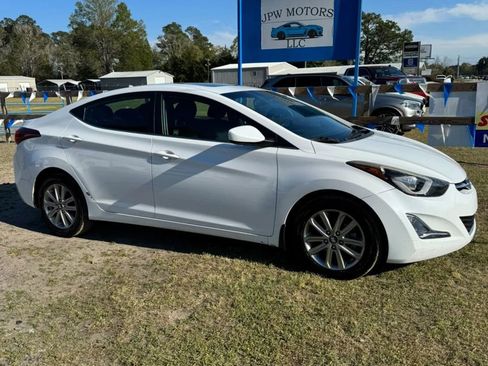 Used 2015 Hyundai Elantra SE w/ Option Group 03 image 1