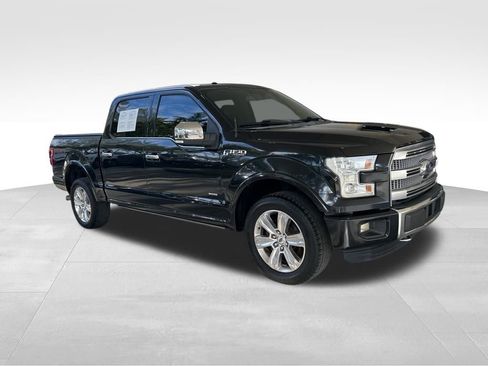 Used 2015 Ford F150 Platinum w/ Equipment Group 701A Luxury image 2