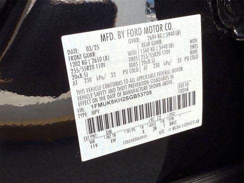 Certified 2025 Ford Explorer ST-Line image 34