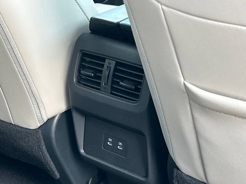 Certified 2025 Nissan Rogue SL FWD image 49