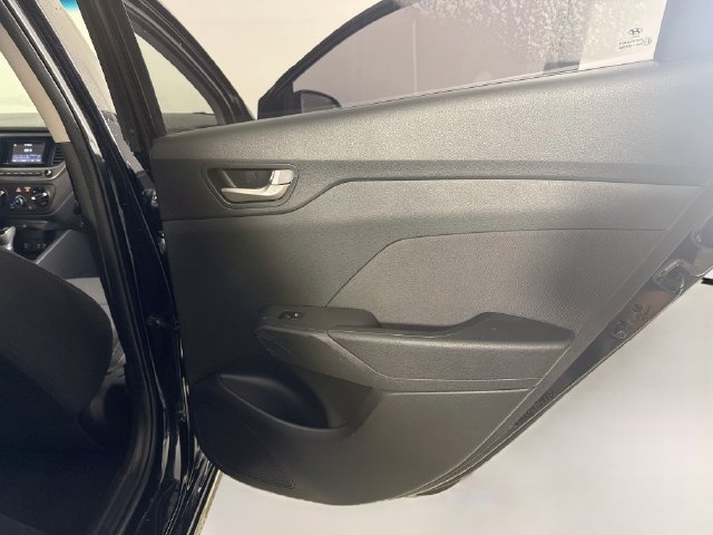 Used 2018 Hyundai Accent SE FWD image 26