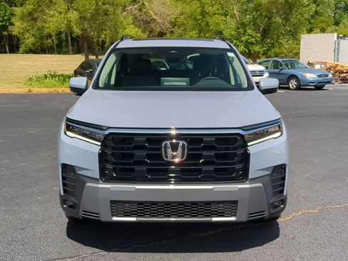 New 2026 Honda Pilot image 3