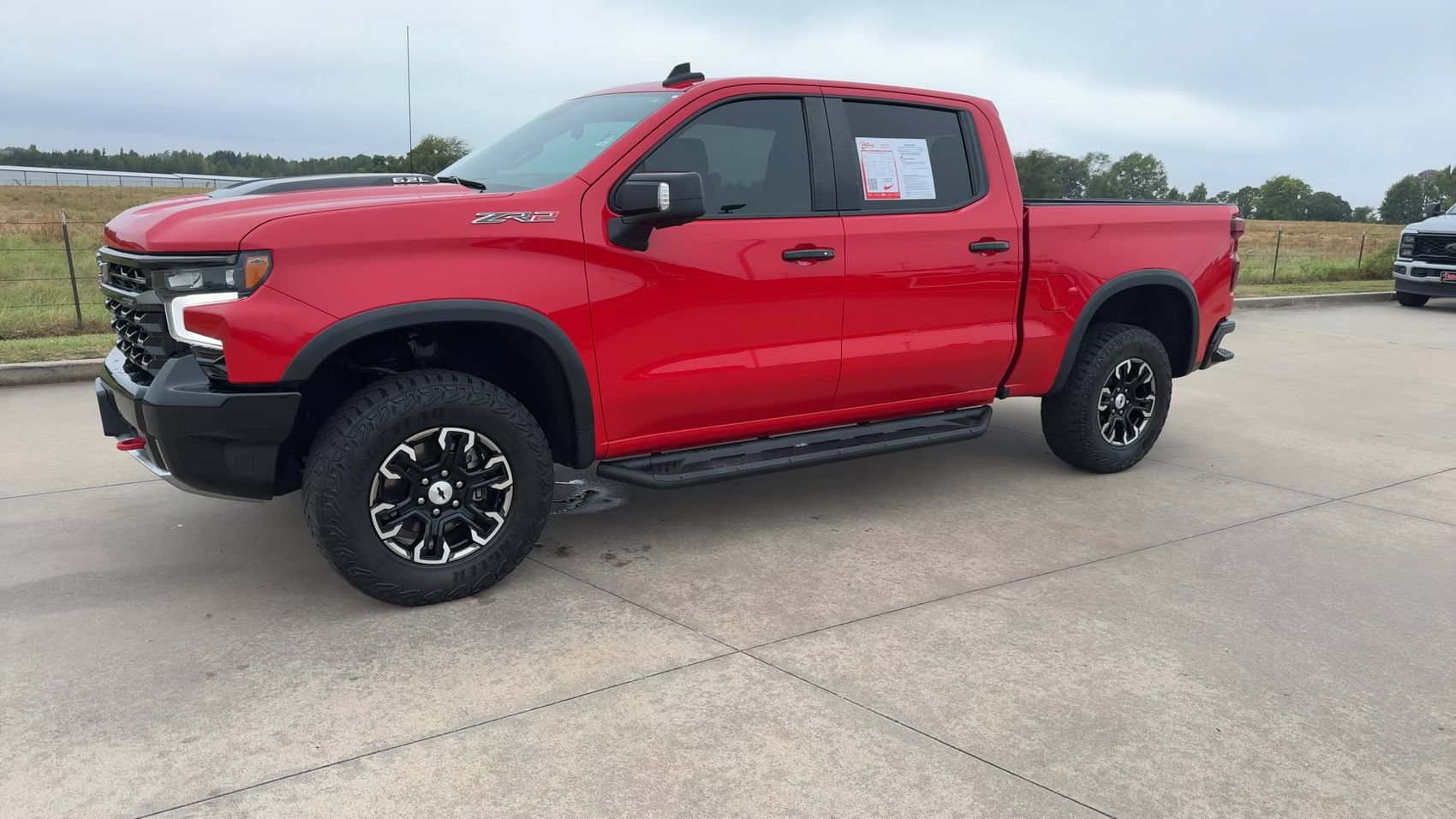 Used 2023 Chevrolet Silverado 1500 ZR2 w/ Technology Package AWD/4WD image 5