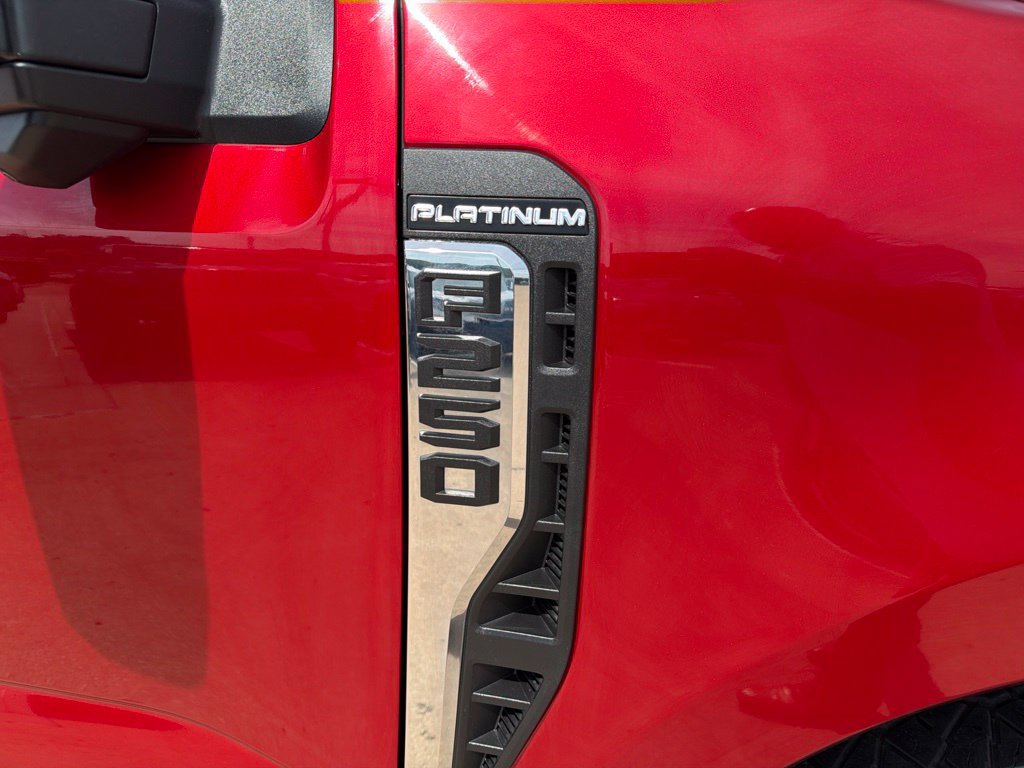 Used 2024 Ford F250 Platinum AWD/4WD image 11