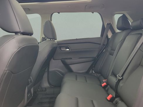 New 2026 Nissan Rogue SV w/ SV Premium Package image 11