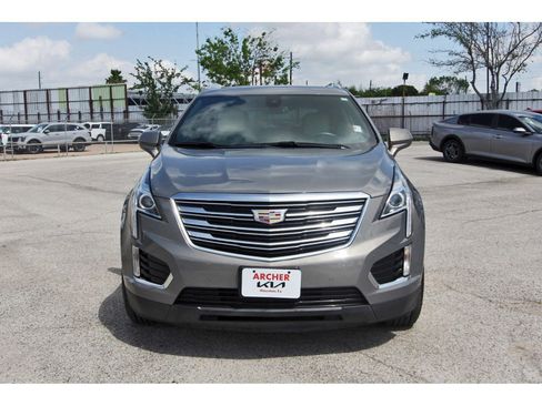 Used 2017 Cadillac XT5 Luxury w/ Driver Awareness Package FWD image 2