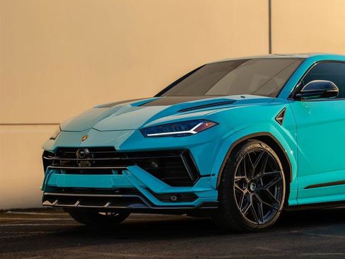 Used 2024 Lamborghini Urus S AWD/4WD image 9