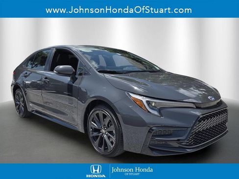 Used 2024 Toyota Corolla SE w/ SE Package AWD/4WD image 1