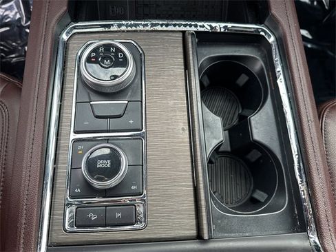 Certified 2022 Ford Expedition Limited image 25