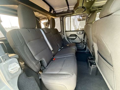 Used 2021 Jeep Wrangler Unlimited Sport image 31