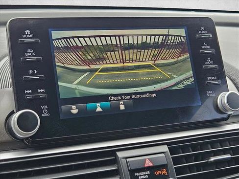 Used 2018 Honda Accord Sport image 18