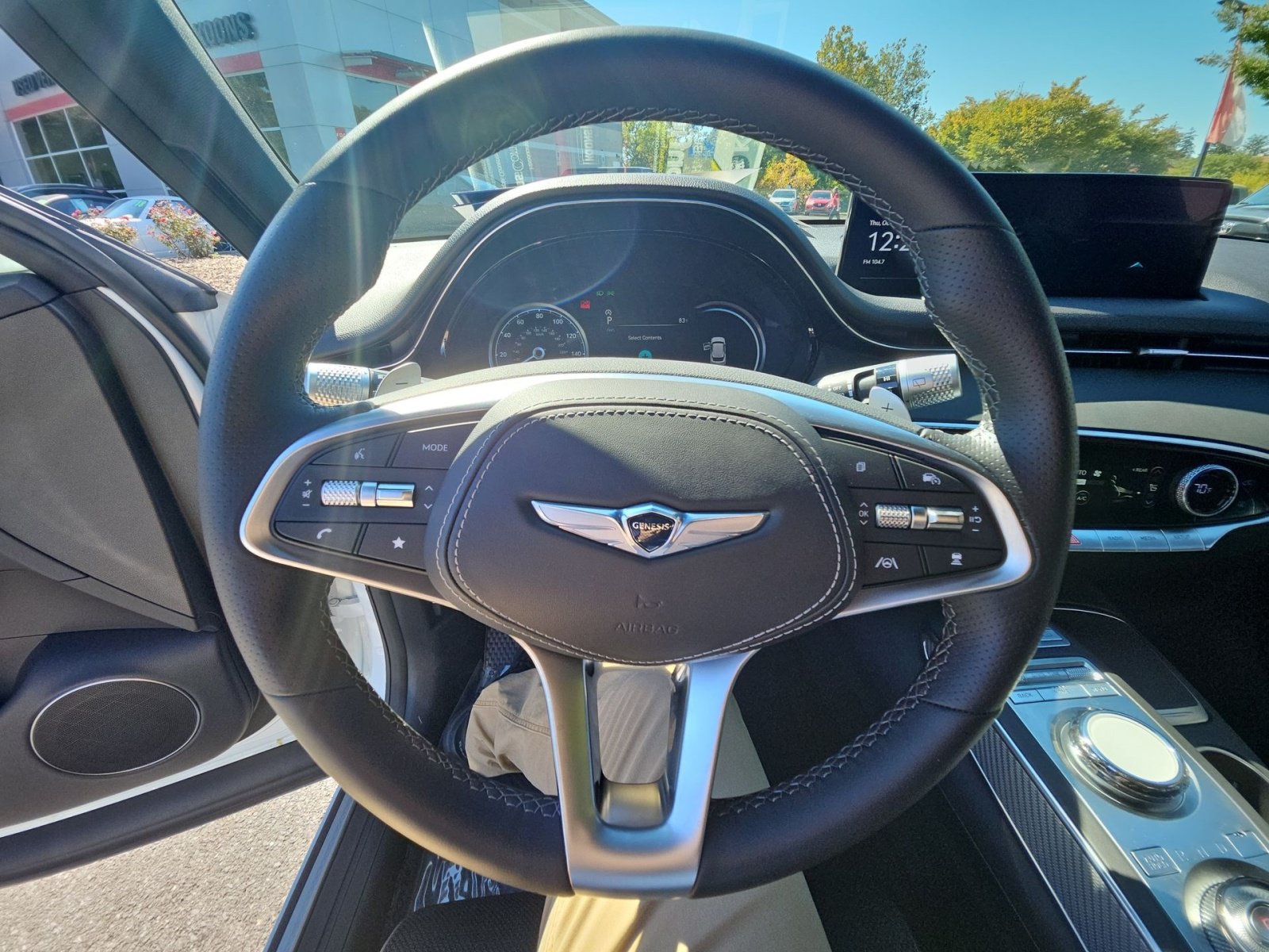 Used 2025 Genesis GV70 3.5T Sport AWD/4WD image 16