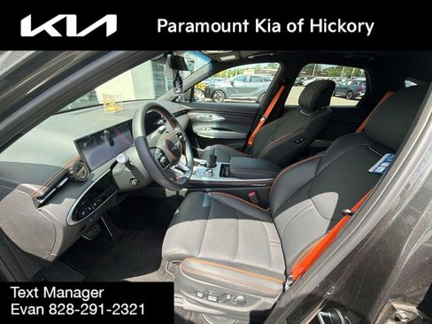 Used 2026 Genesis GV70 2.5T Sport Prestige AWD/4WD image 9