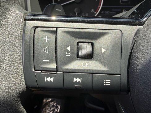 Certified 2023 Nissan Rogue SV FWD image 28