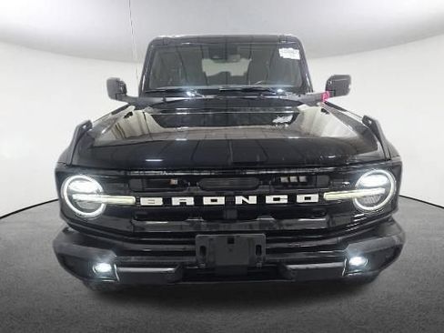 Used 2024 Ford Bronco Outer Banks AWD/4WD image 2