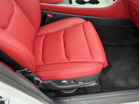 Used 2026 Genesis GV70 3.5T Sport Advanced image 29