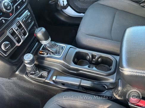 Used 2023 Jeep Gladiator Overland image 25