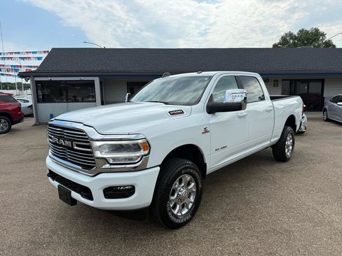 Used 2024 RAM 2500 Laramie w/ Safety Group AWD/4WD image 3