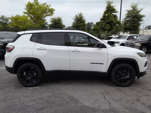New 2026 Jeep Compass Latitude AWD/4WD image 3