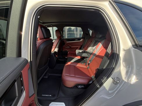 New 2026 Porsche Cayenne E-Hybrid image 20