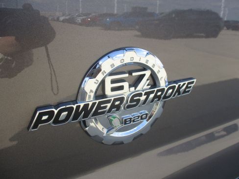 Used 2014 Ford F250 Lariat w/ Chrome Package AWD/4WD image 12