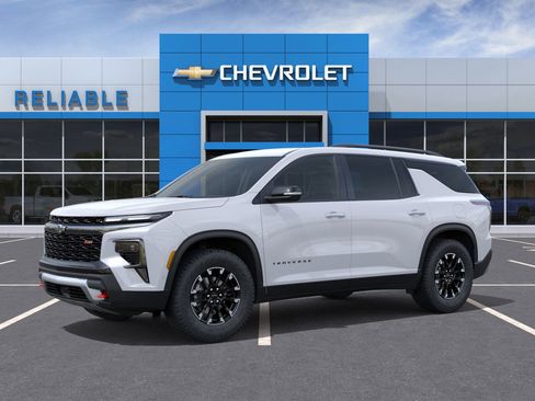 New 2026 Chevrolet Traverse Z71 image 2