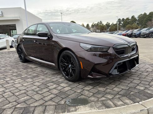 New 2026 BMW M5 w/ Executive Package AWD/4WD image 7