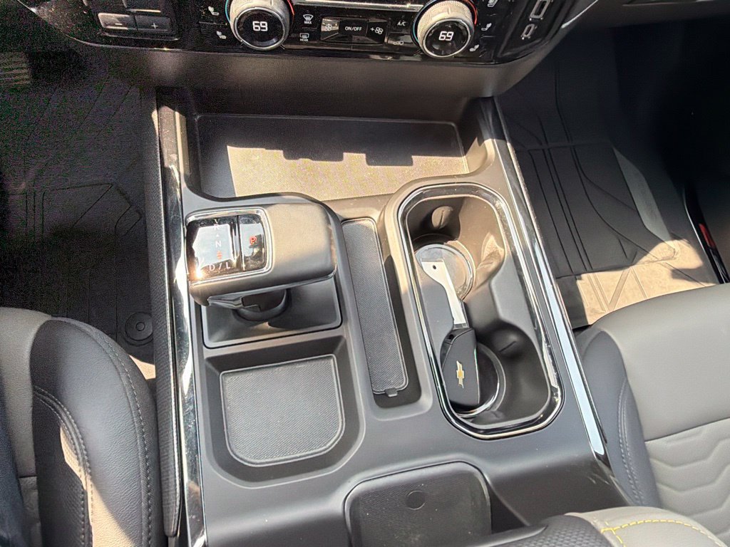 Used 2025 Chevrolet Silverado 1500 ZR2 w/ Technology Package AWD/4WD image 32