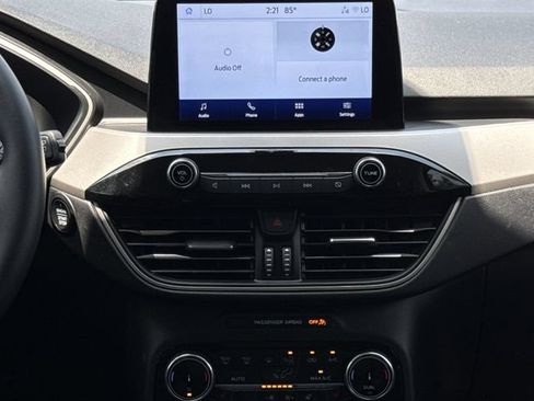 Used 2022 Ford Escape SEL w/ Technology Package FWD image 16