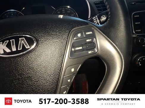 Used 2016 Kia Forte EX image 17