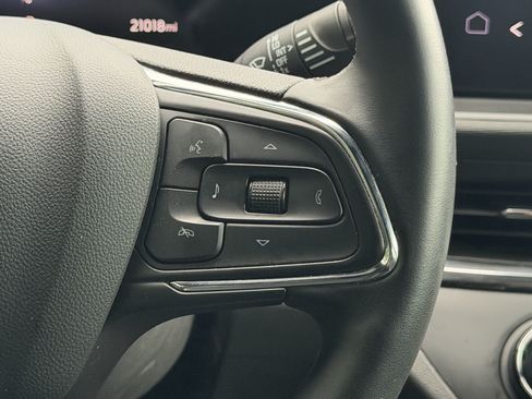 Used 2025 Buick Envista Preferred w/ Convenience I Package FWD image 29