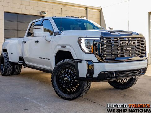 Used 2026 GMC Sierra 3500 Denali Ultimate w/ LPO, Black Badging Package image 1