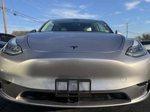 Used 2021 Tesla Model Y Long Range AWD/4WD image 6