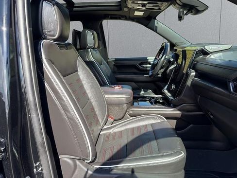 Used 2025 GMC Yukon AT4 Ultimate w/ LPO, Floor Liner Package AWD/4WD image 53