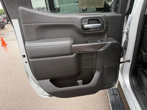 Used 2022 Chevrolet Silverado 1500 LTZ w/ LTZ Premium Package AWD/4WD image 13