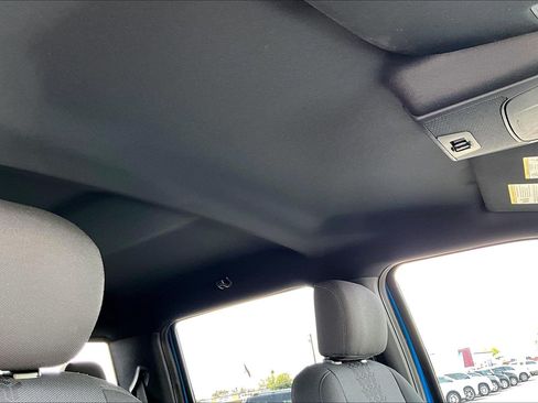 Used 2019 Ford F150 XLT w/ Equipment Group 302A Luxury AWD/4WD image 16